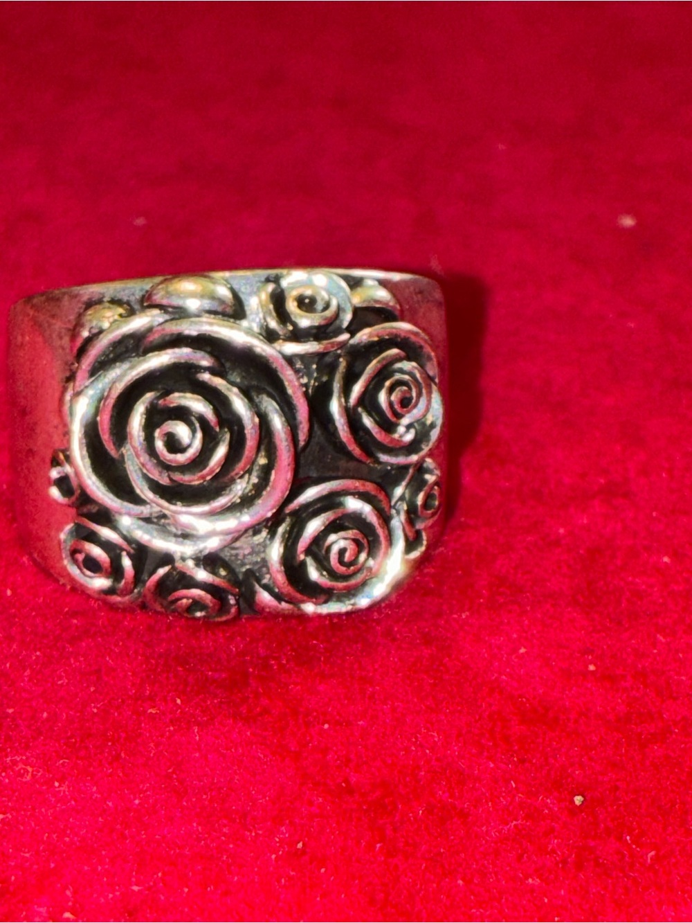 Sterling-Style Floral Rose Dome Ring in Silver size 9.5